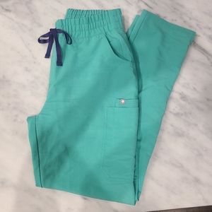 FIGS Technical Collection Surgical Green (small)